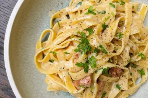 British Carbonara - Cheesy Pasta