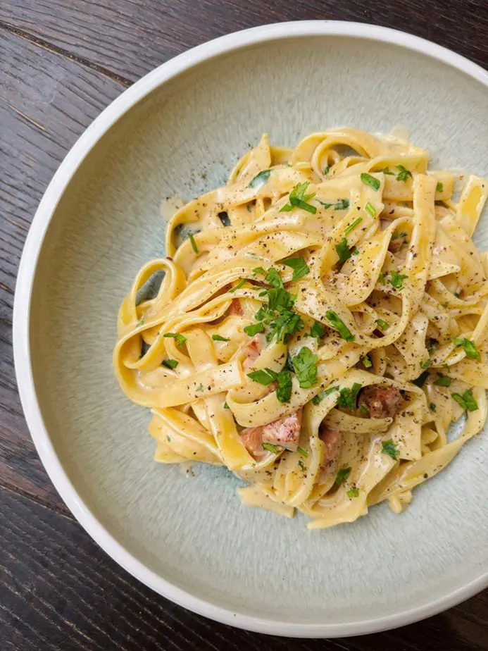 British Carbonara - Cheesy Pasta