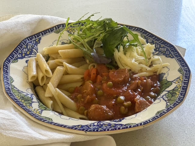 Easy Pantry Bolognese - food bank recipe