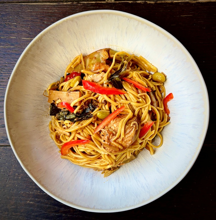 Slow Cooker Chow Mein